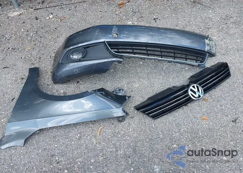 2014 Volkswagen Jetta 1.8T Sel z USA, uszkodzony, nr VIN 3VWL07AJ7EM291823